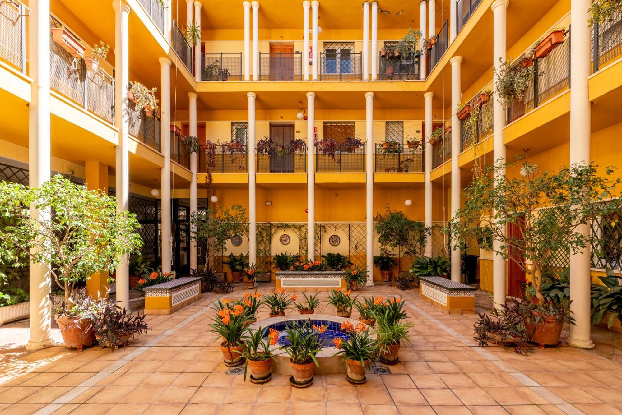 San Vicente-Museo Apartamento Sevilla Bagian luar foto